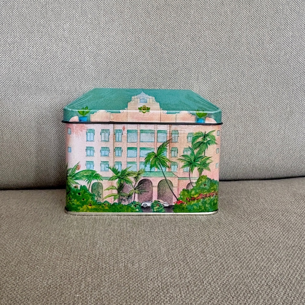 *RARE* Vintage Royal Hawaiian Tin/Container box - Picture 3 of 5